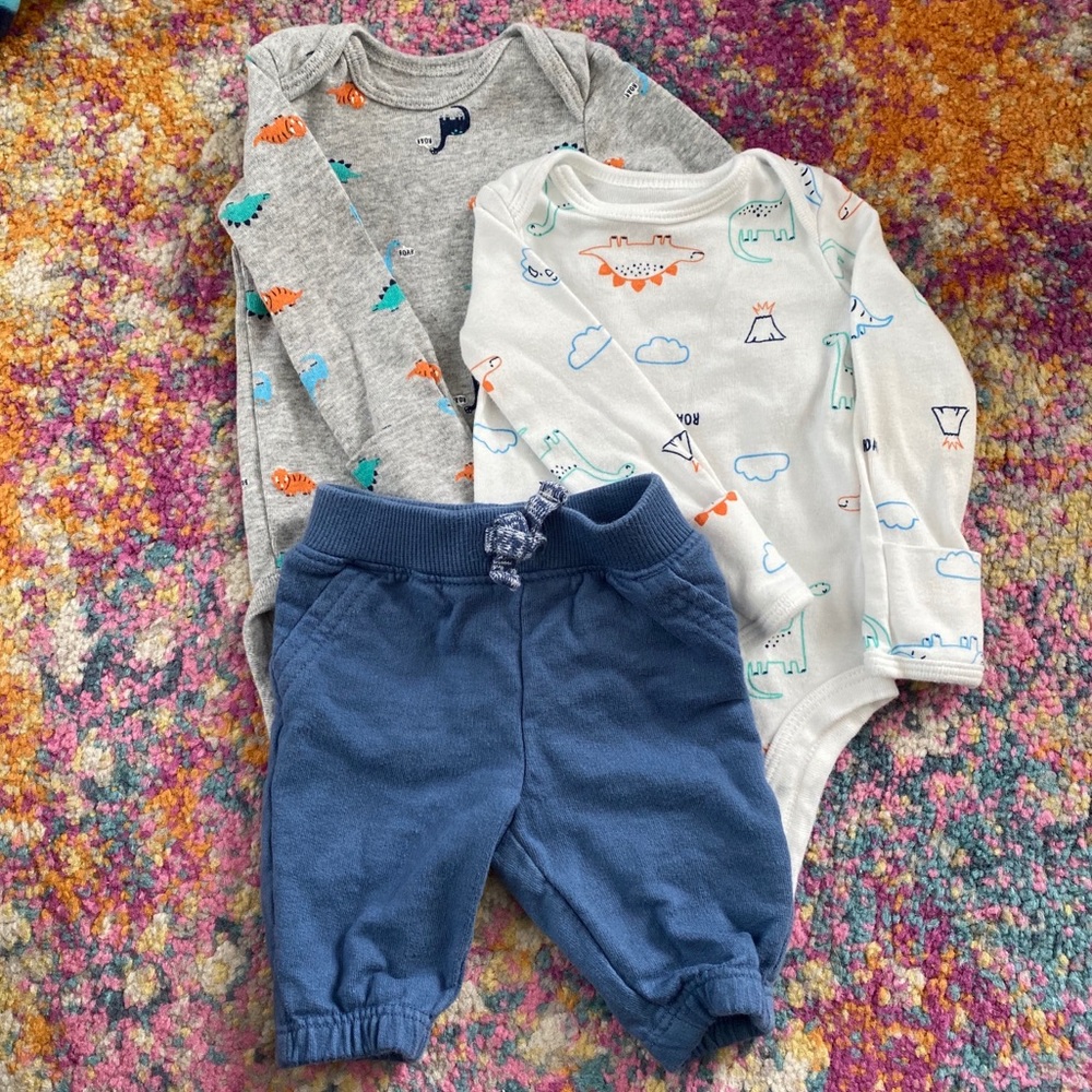 NB Carter’s Baby Boy Outfit